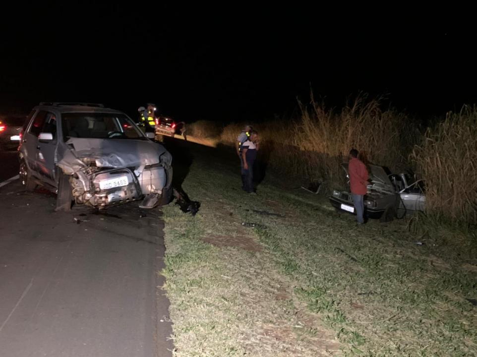 Foto 4 de 17 — Acidente gravíssimo deixa 8 vítimas na rodovia entre Araraquara e Boa Esperança